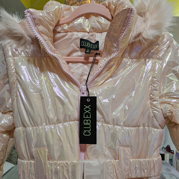Stylish Pink Puffer Jacket - Picture 9 of 9